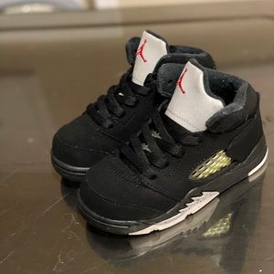Air Jordan Retro 5 Metallic